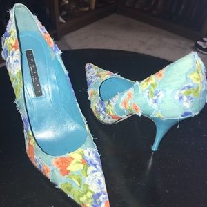 🌟Brand New🌟 Laundry by Shelli Segal heels